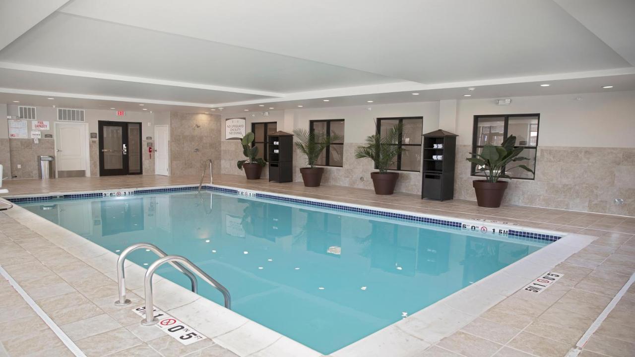 Staybridge Suites Auburn Hills By Ihg Bagian luar foto